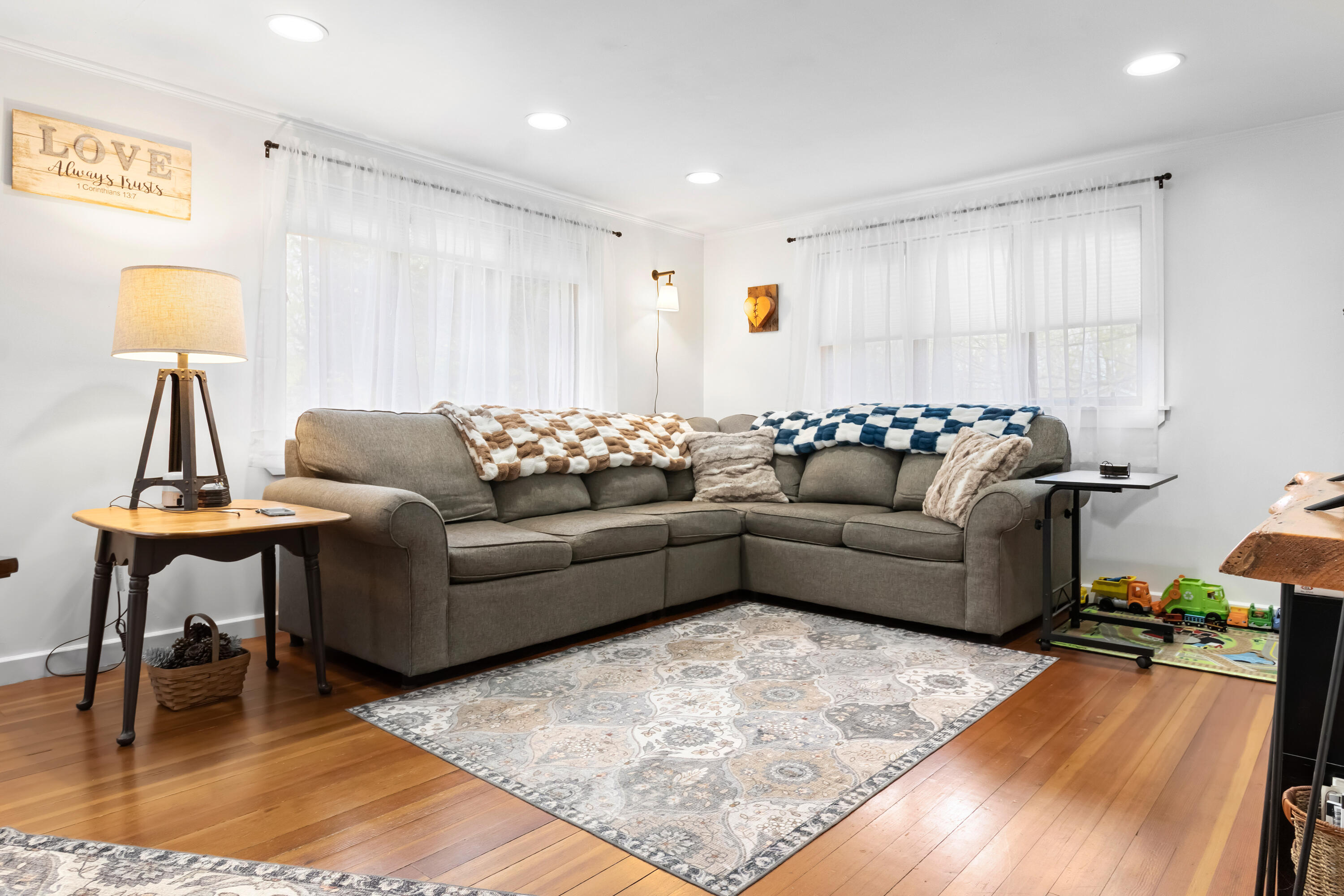 1096 Middle Road Warren ME 04864