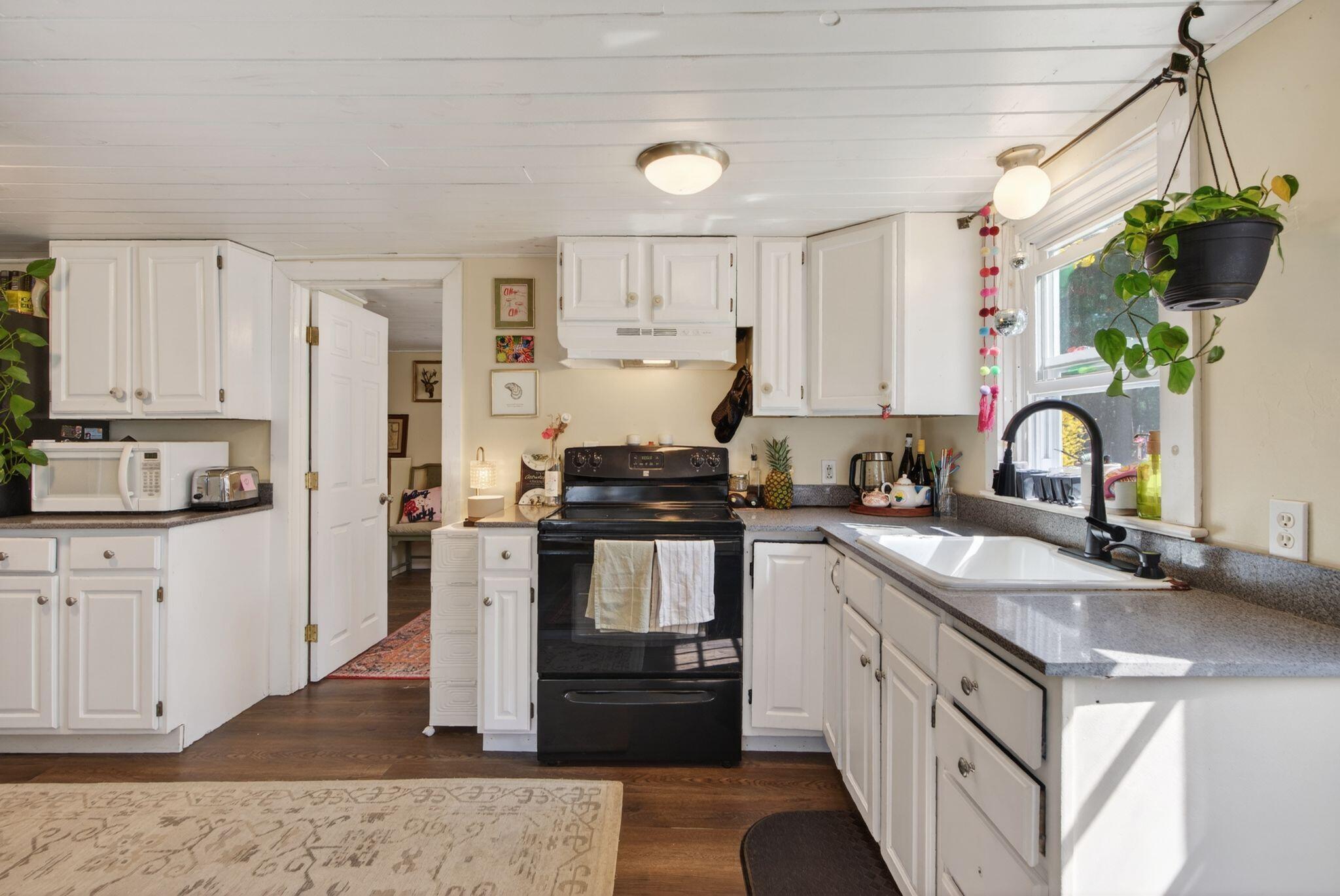 642 Limerick Road Arundel ME 04046