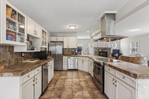 642 Limerick Road Arundel ME 04046