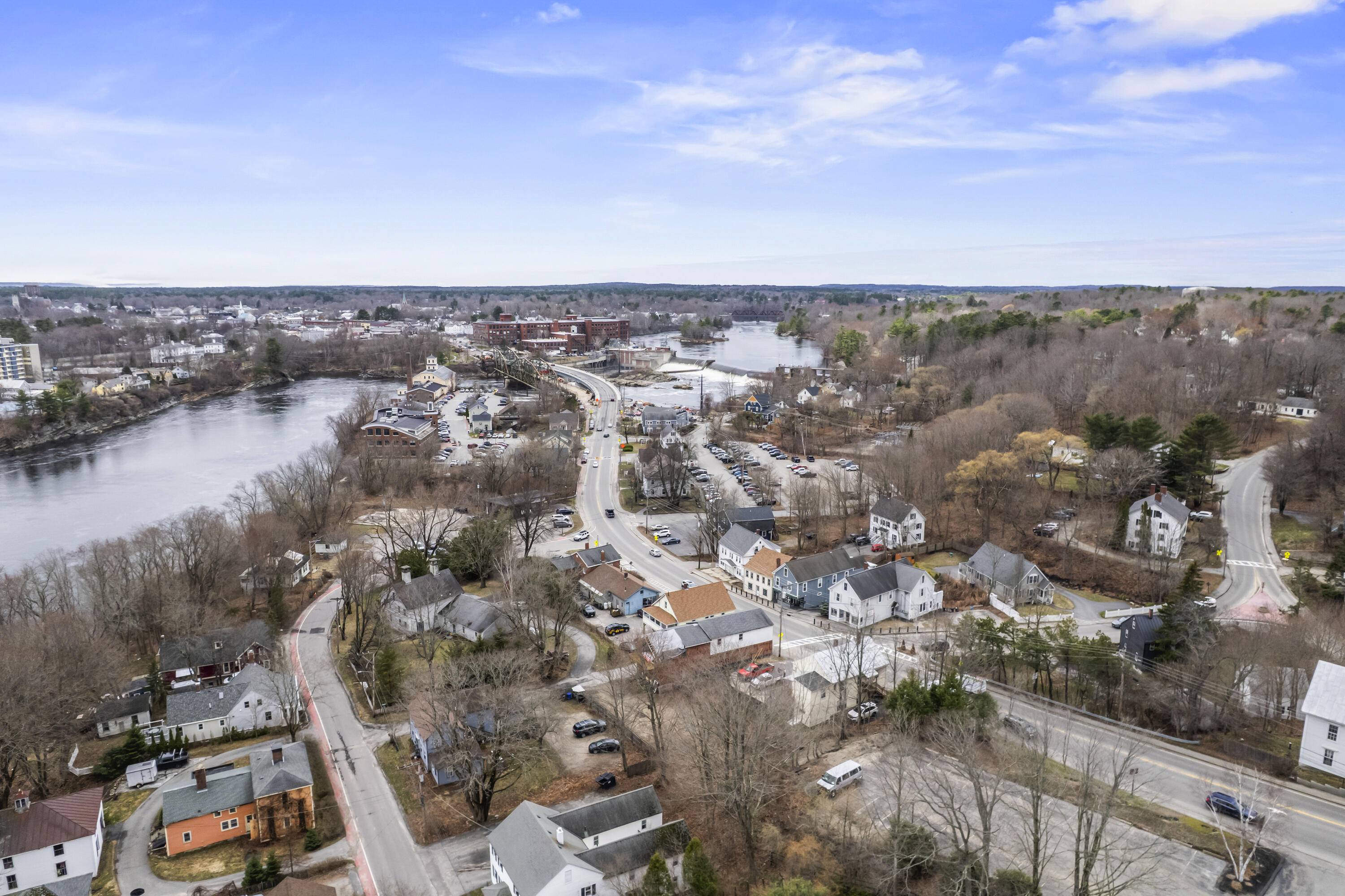 16 Main Street Topsham ME 04086