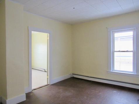 29 Fourth Street Auburn ME 04210