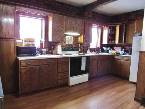 29 Fourth Street Auburn ME 04210