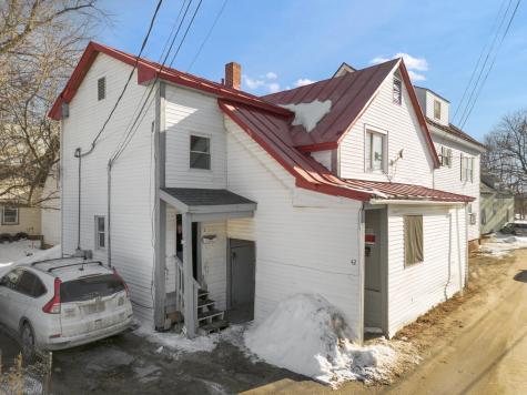 42 Carey Lane Waterville ME 04901
