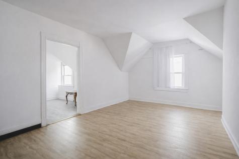 67 Maple Street Lewiston ME 04240