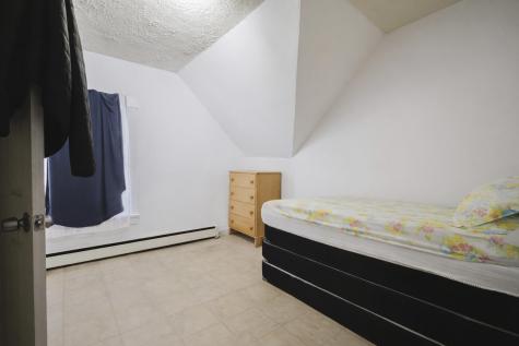 67 Maple Street Lewiston ME 04240