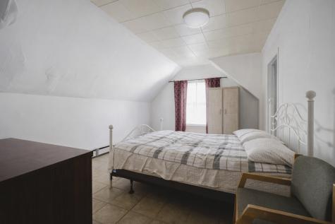 67 Maple Street Lewiston ME 04240