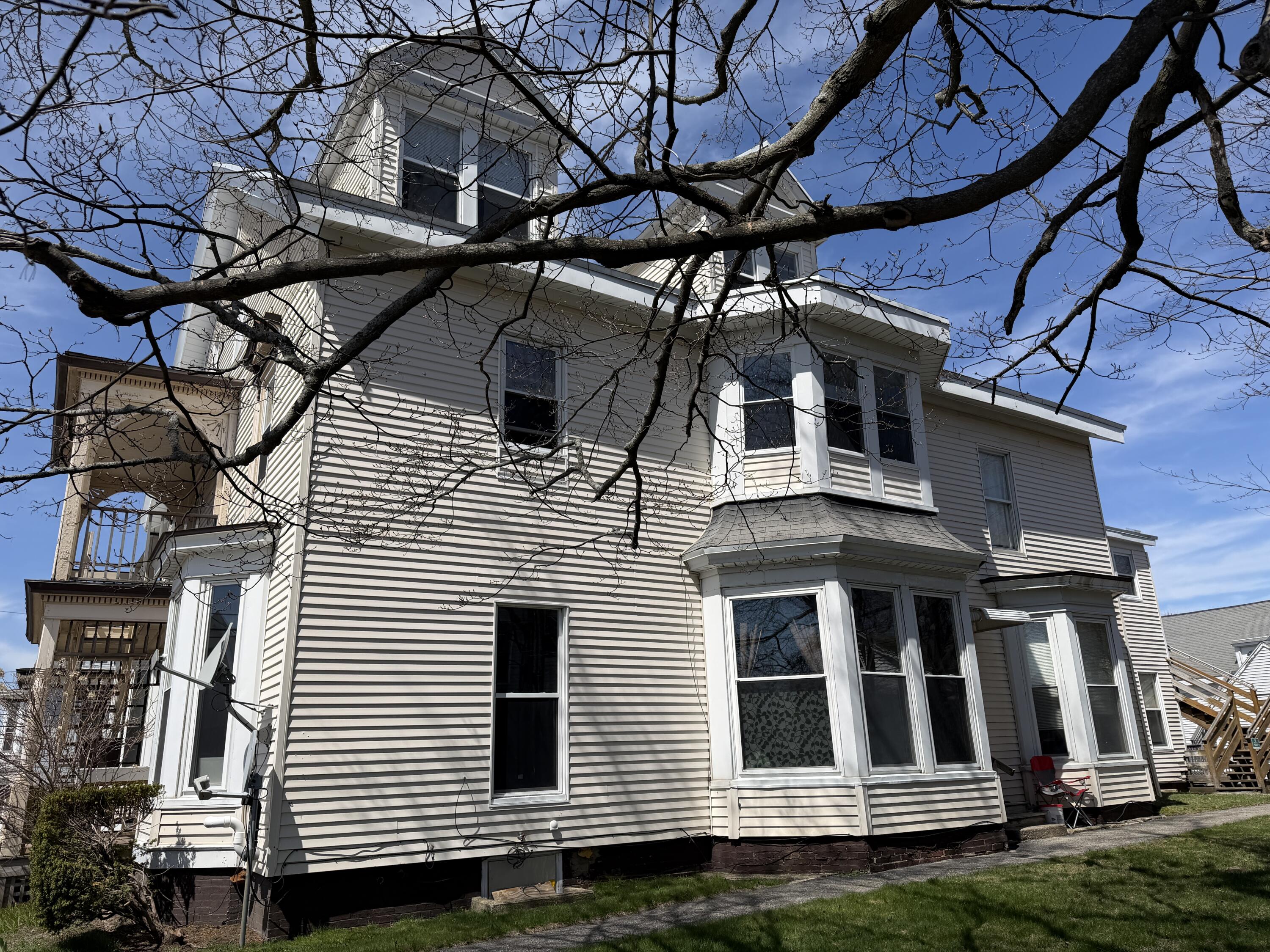 344 Main Street Biddeford ME 04005