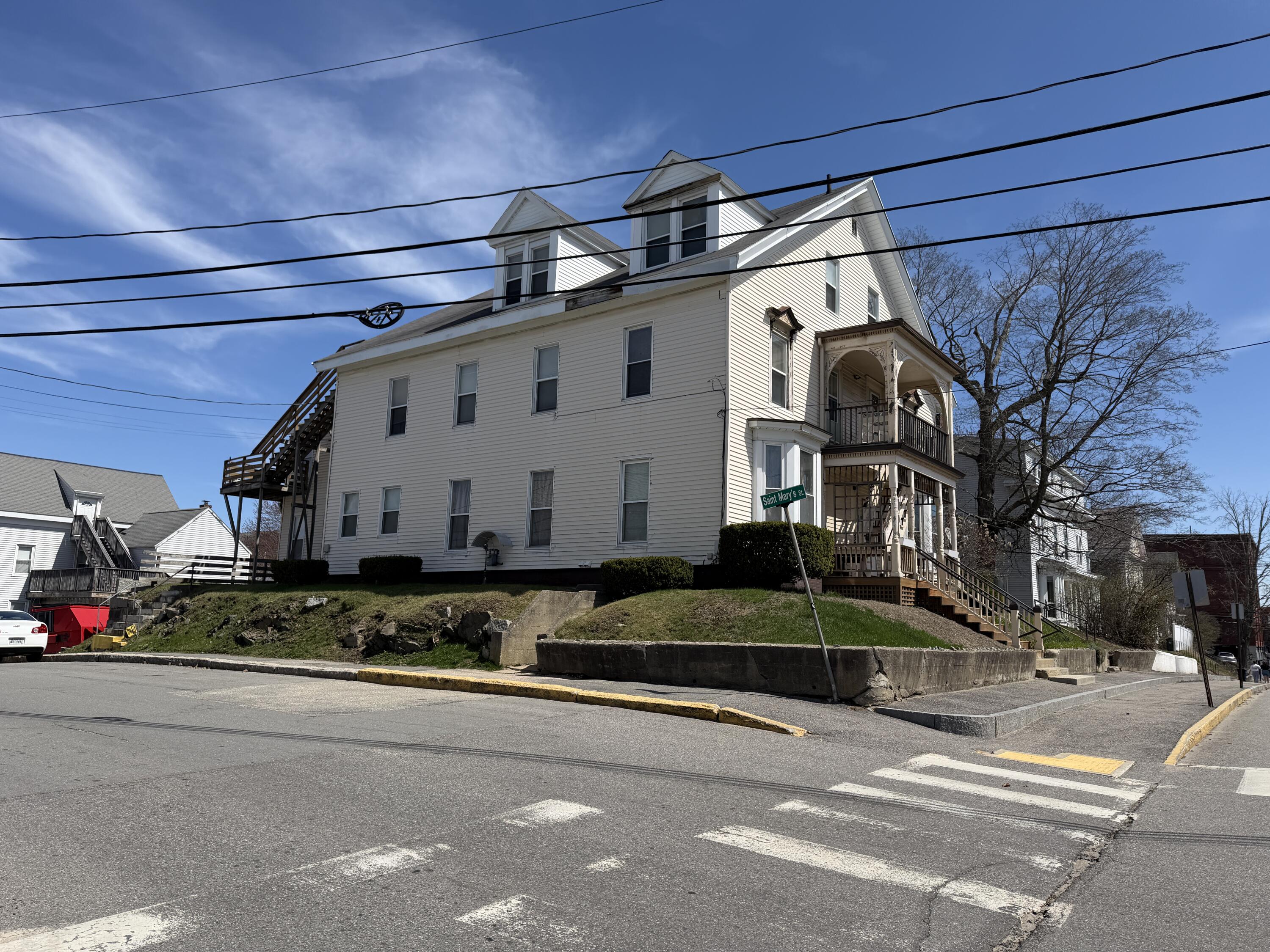 344 Main Street Biddeford ME 04005