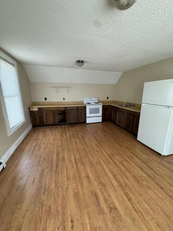 9 Commercial Street Hartland ME 04943