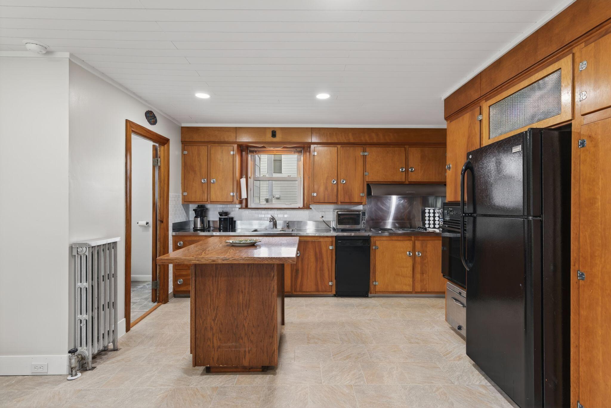 4 Highland Street Biddeford ME 04005