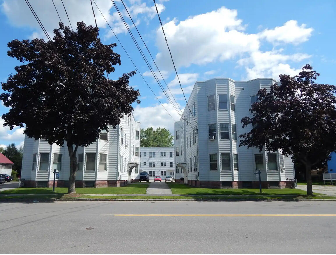 169 College/wood Lewiston ME 04240