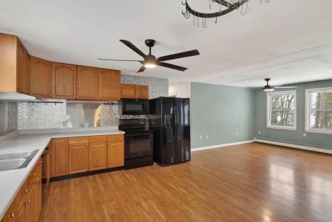 8-10 Bayview Lane Kittery ME 03904