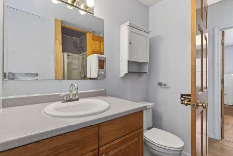 8-10 Bayview Lane Kittery ME 03904