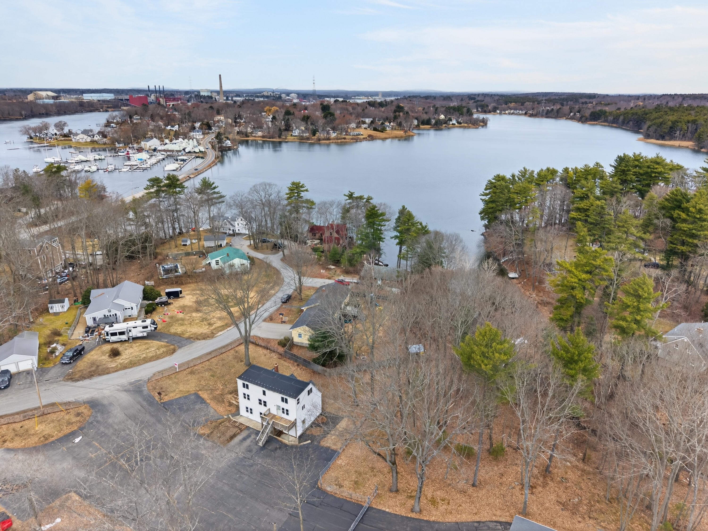 8-10 Bayview Lane Kittery ME 03904