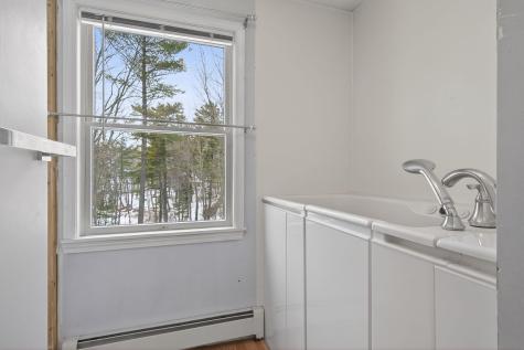 8-10 Bayview Lane Kittery ME 03904