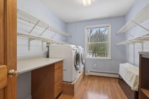 8-10 Bayview Lane Kittery ME 03904