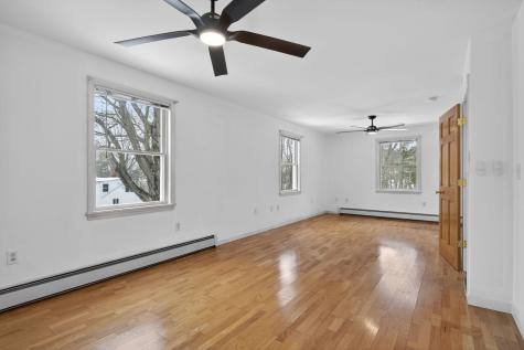 8-10 Bayview Lane Kittery ME 03904