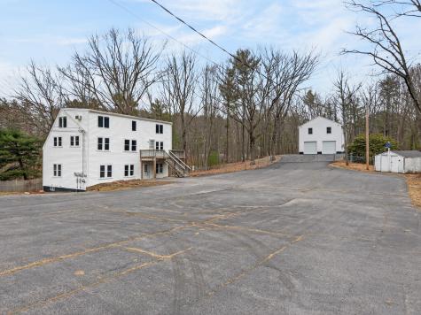 8-10 Bayview Lane Kittery ME 03904