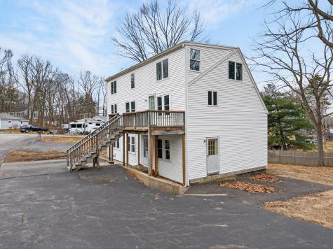 8-10 Bayview Lane Kittery ME 03904