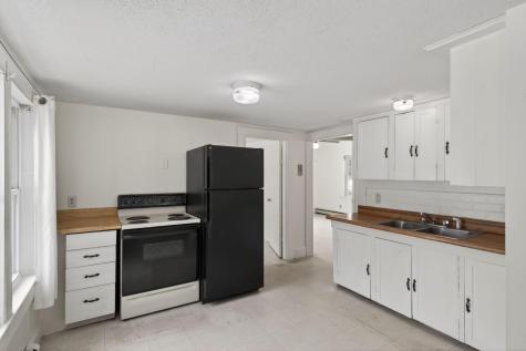 8-10 Bayview Lane Kittery ME 03904