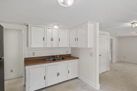 8-10 Bayview Lane Kittery ME 03904