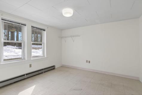 8-10 Bayview Lane Kittery ME 03904