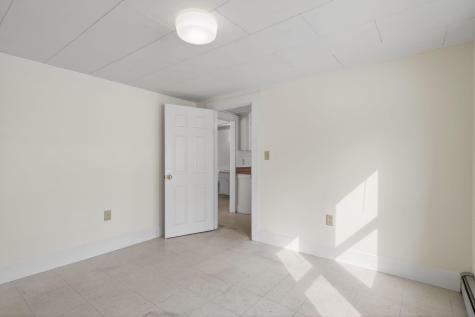 8-10 Bayview Lane Kittery ME 03904