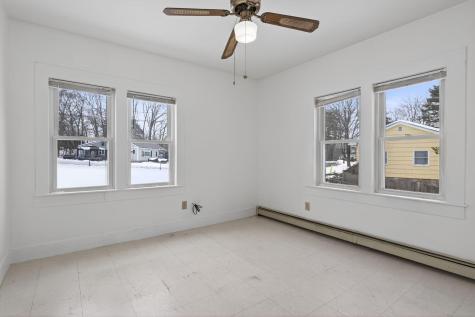 8-10 Bayview Lane Kittery ME 03904