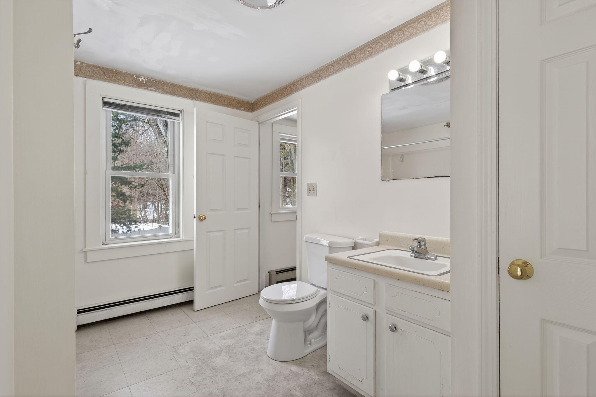 8-10 Bayview Lane Kittery ME 03904