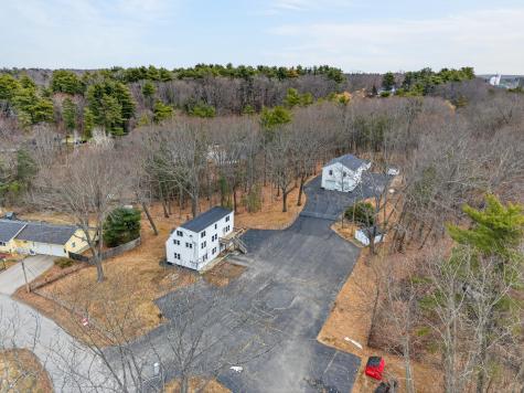 8-10 Bayview Lane Kittery ME 03904