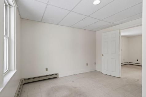 8-10 Bayview Lane Kittery ME 03904