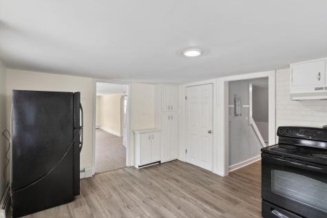 8-10 Bayview Lane Kittery ME 03904