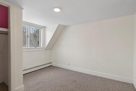 8-10 Bayview Lane Kittery ME 03904