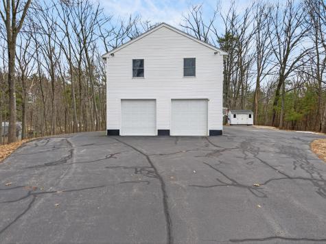 8-10 Bayview Lane Kittery ME 03904