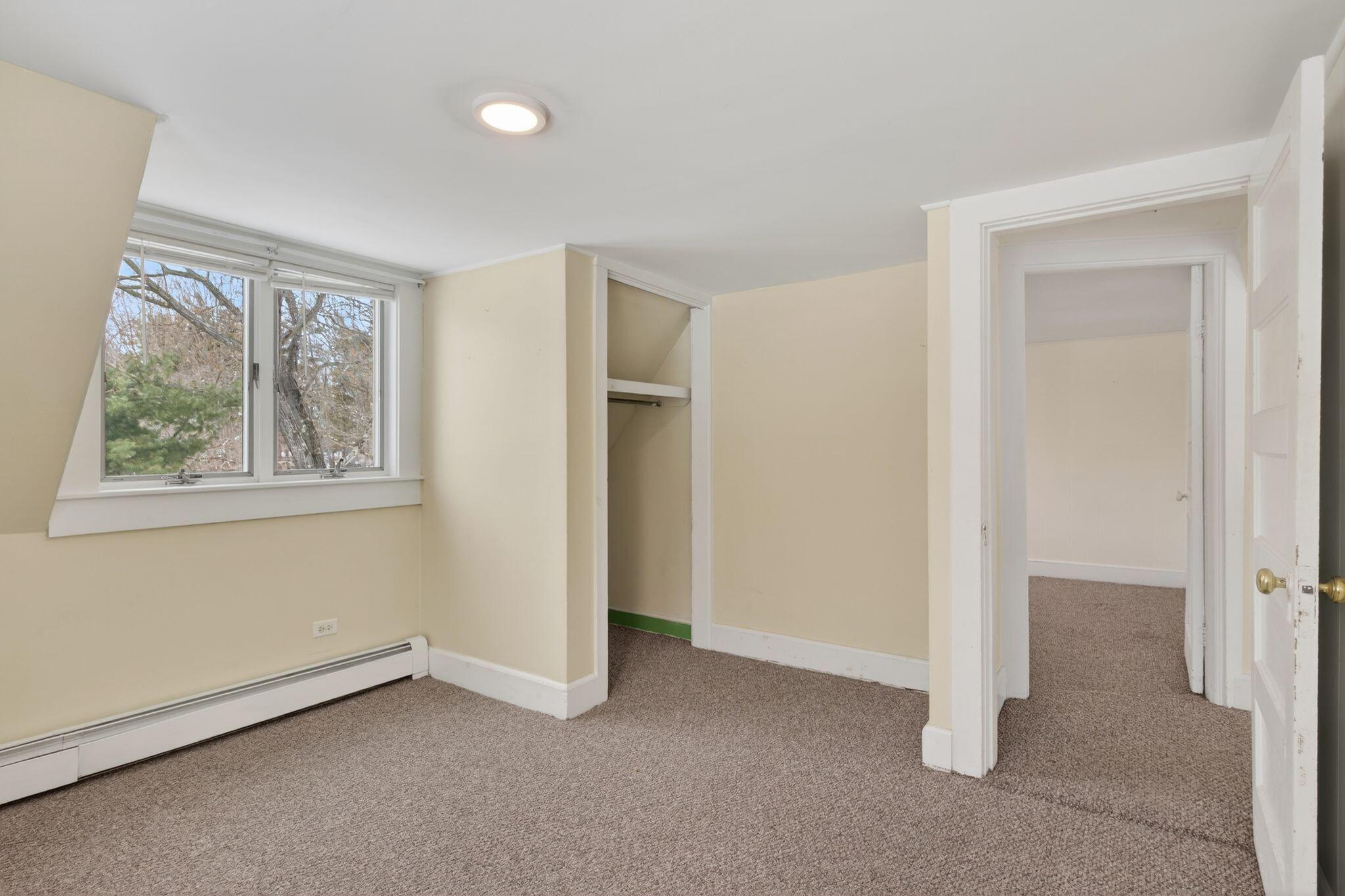 8-10 Bayview Lane Kittery ME 03904