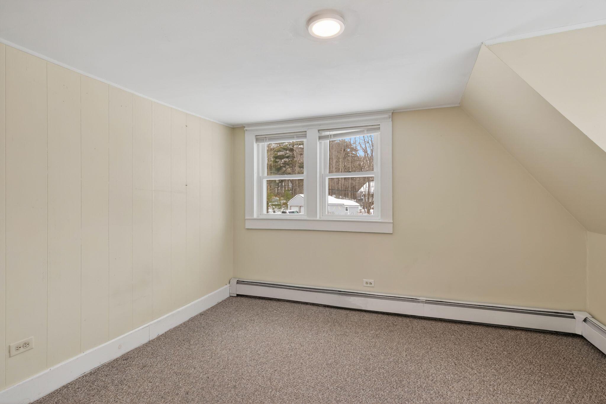 8-10 Bayview Lane Kittery ME 03904