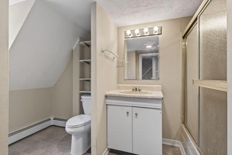 8-10 Bayview Lane Kittery ME 03904