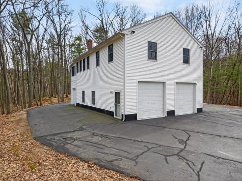 8-10 Bayview Lane Kittery ME 03904