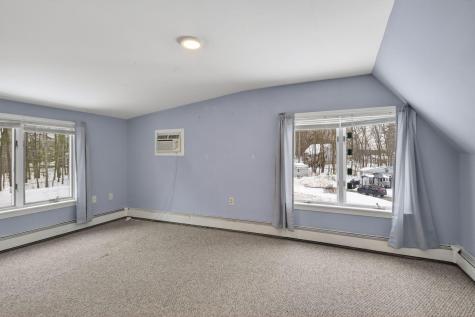 8-10 Bayview Lane Kittery ME 03904