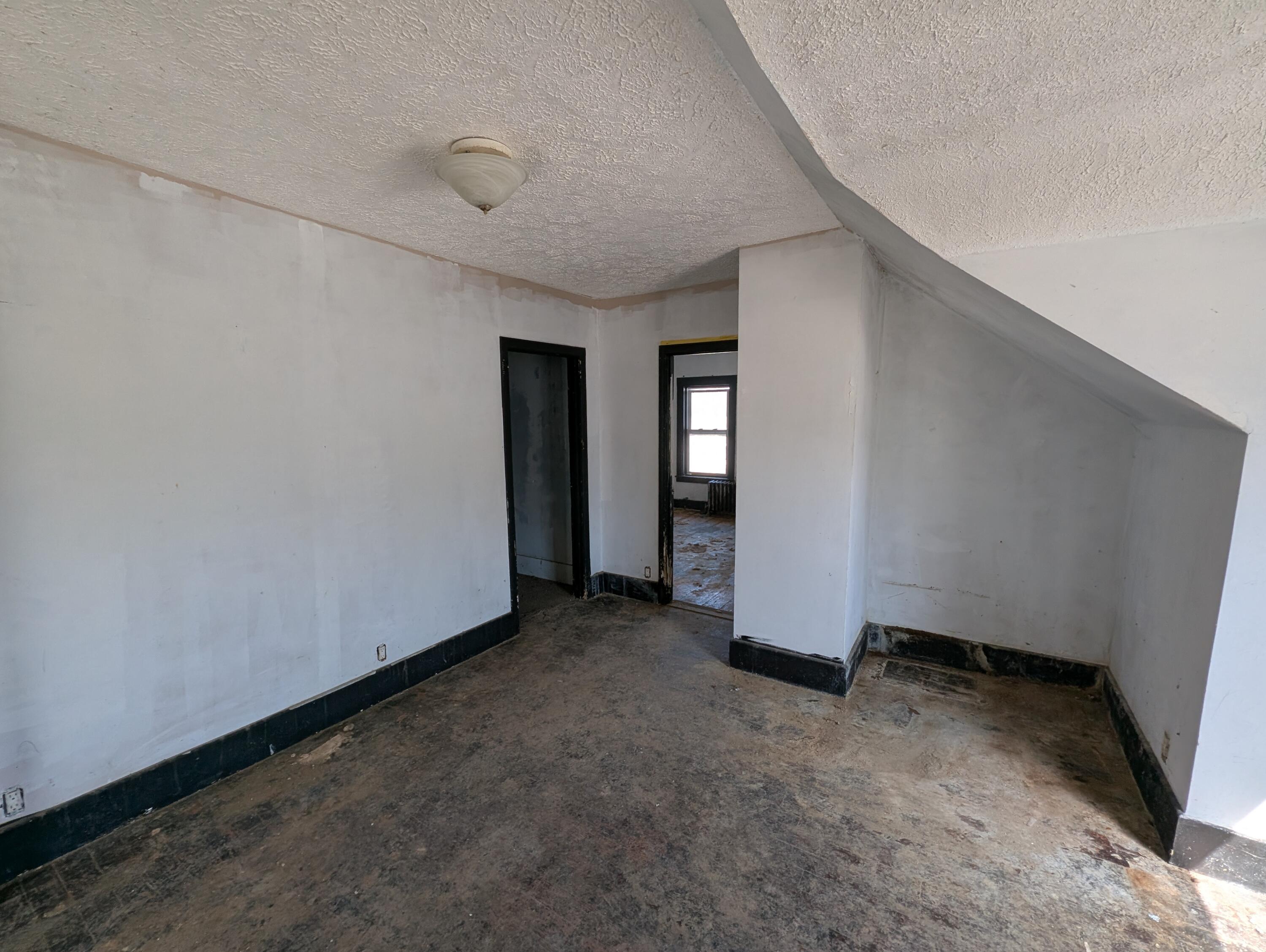 113 7th Street Auburn ME 04210