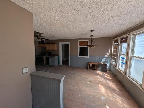 113 7th Street Auburn ME 04210