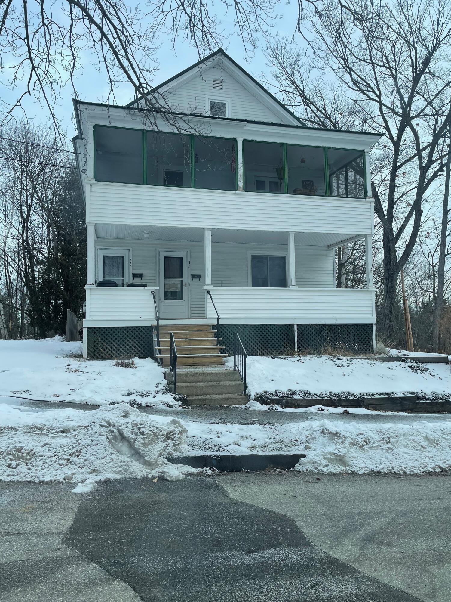 39 Field Avenue Auburn ME 04210
