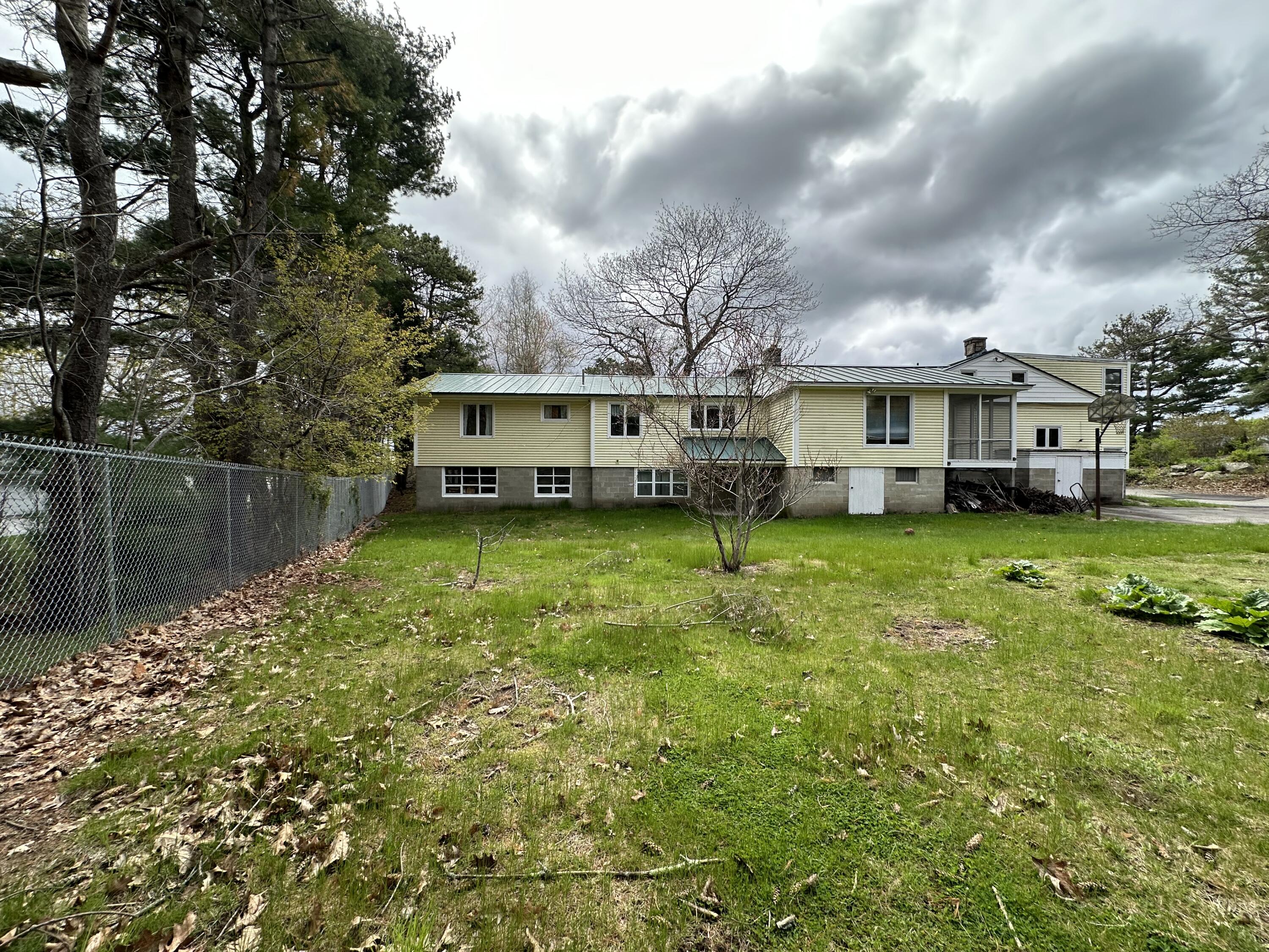 562 Post Road Wells ME 04090