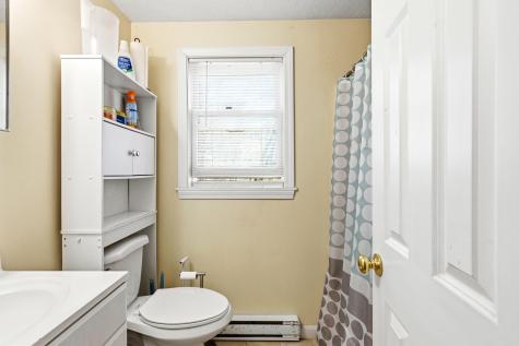 5 Appleby Street Sanford ME 04073