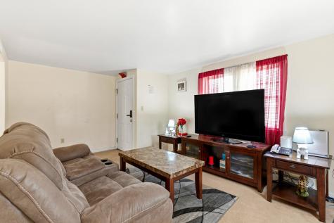 5 Appleby Street Sanford ME 04073