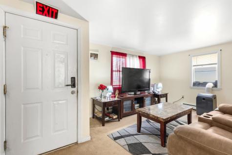 5 Appleby Street Sanford ME 04073