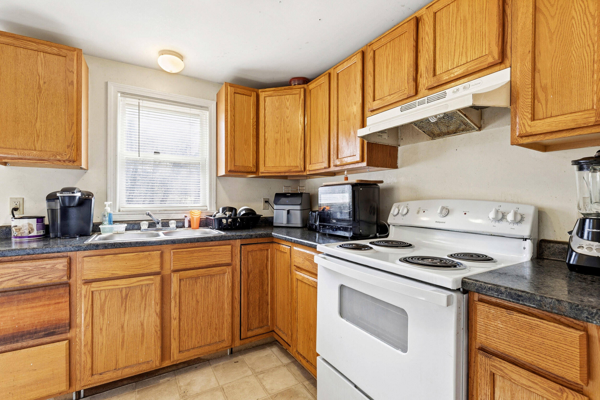 5 Appleby Street Sanford ME 04073