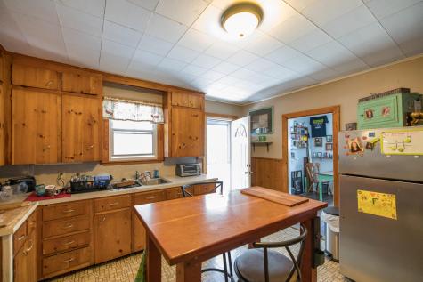 73 Newbury Street Auburn ME 04210