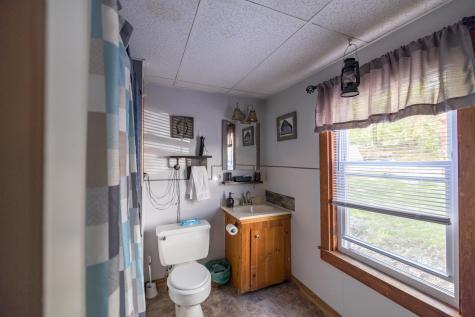 73 Newbury Street Auburn ME 04210