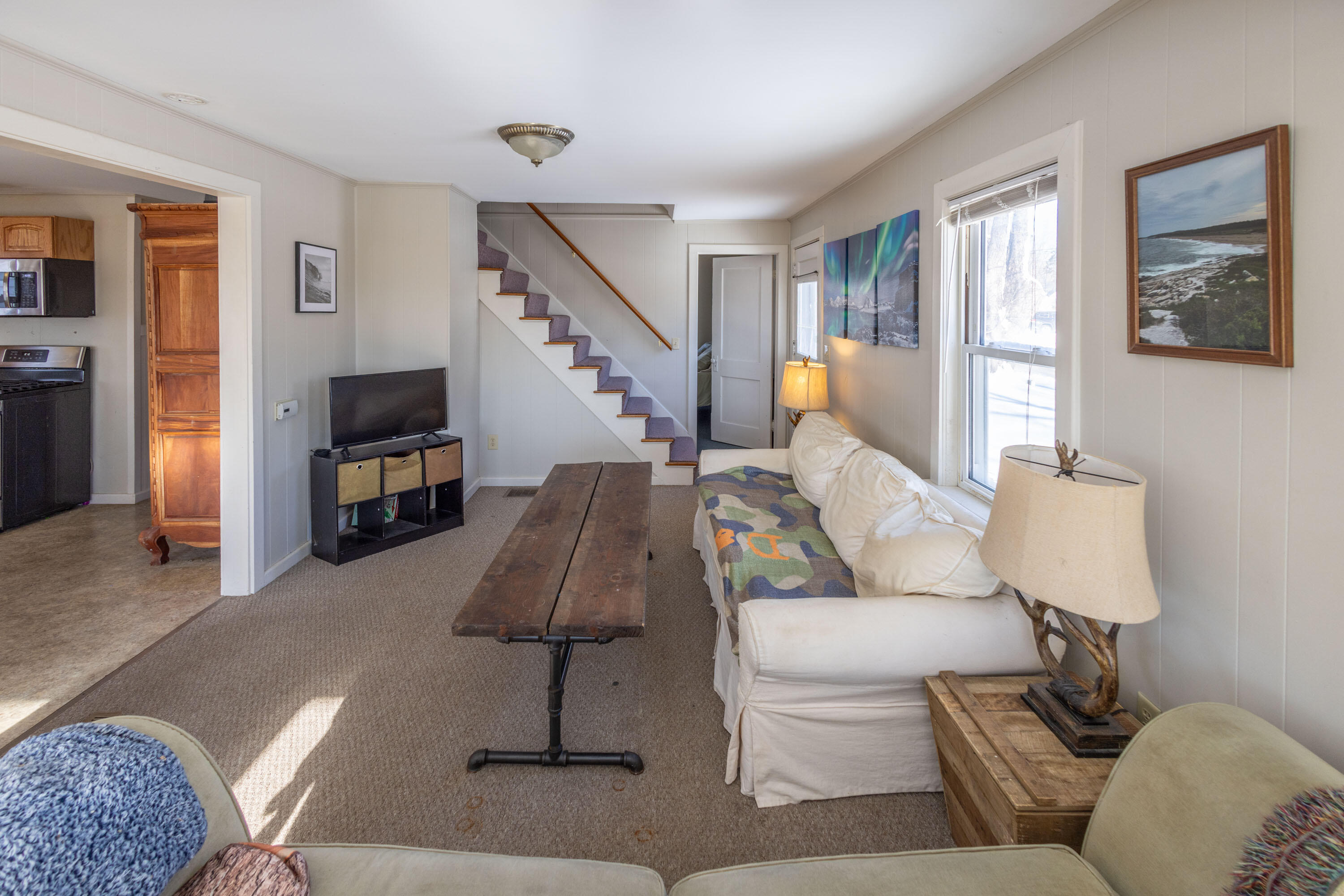 27 Lawrence Avenue Thomaston ME 04861